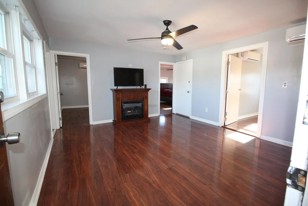 3 bed, 1 bath apartment for rent at 522 Slade T Unit 2, Fall River — photo 2 of 18