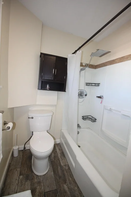 3 bed, 1 bath apartment for rent at 522 Slade T Unit 2, Fall River — photo 16 of 18