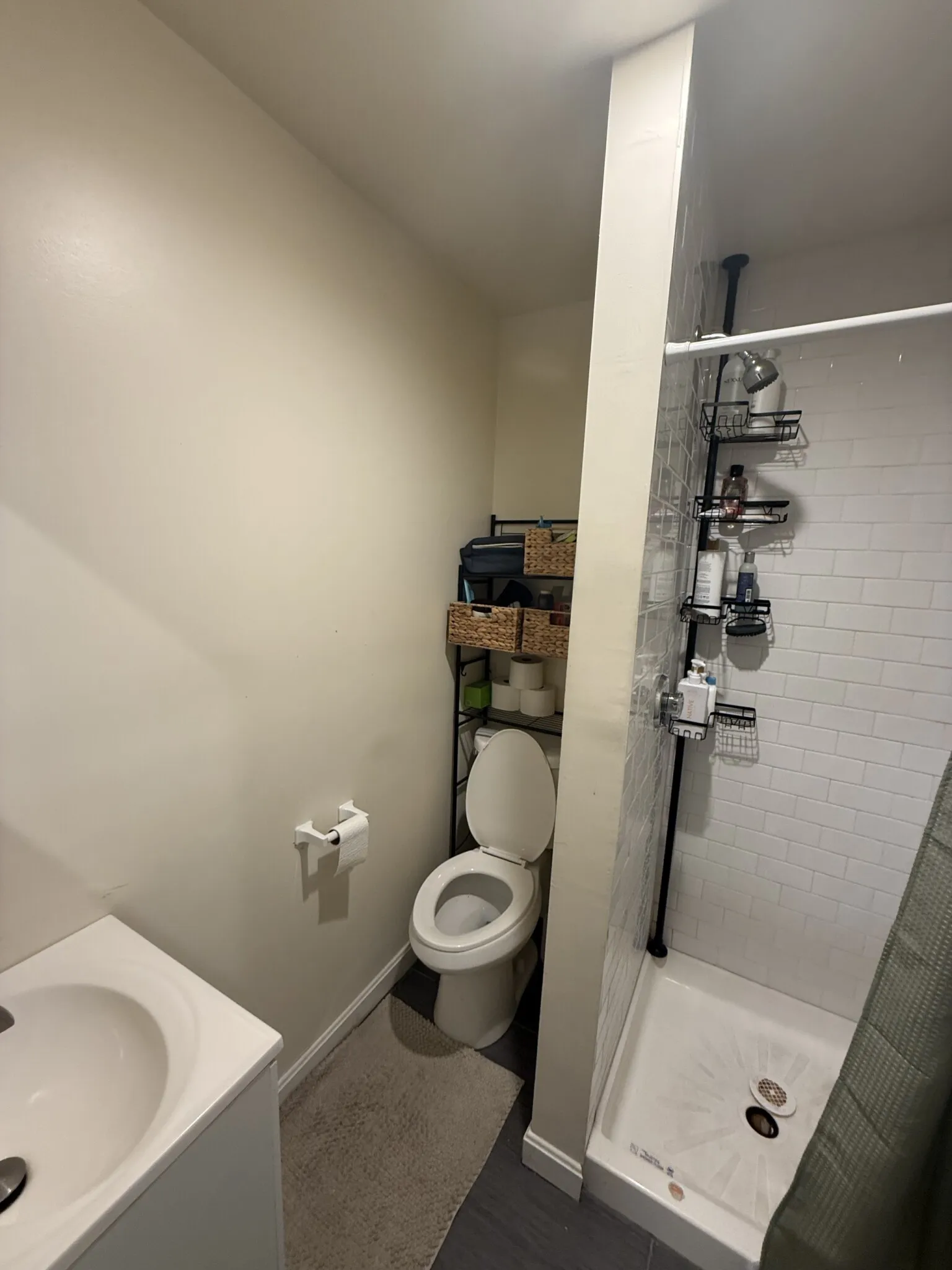 2 bed, 1 bath apartment for rent at 523 3rd St Unit 2f, South Boston — photo 6 of 15