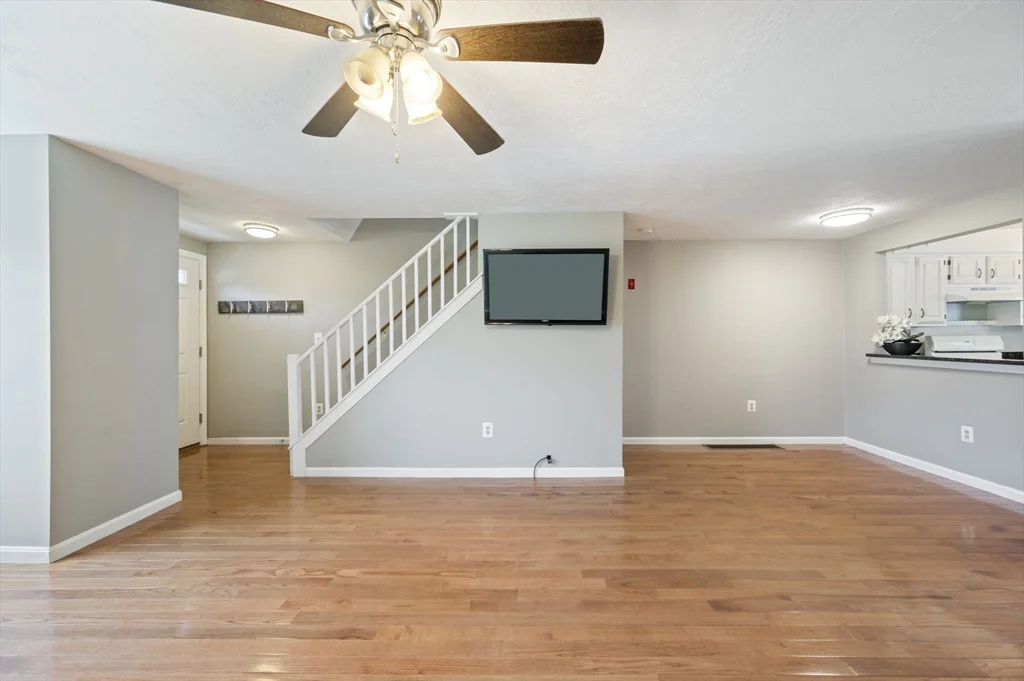 2 bed, 1 bath apartment for rent at 523 Washington St Unit C2, Pembroke — photo 6 of 33