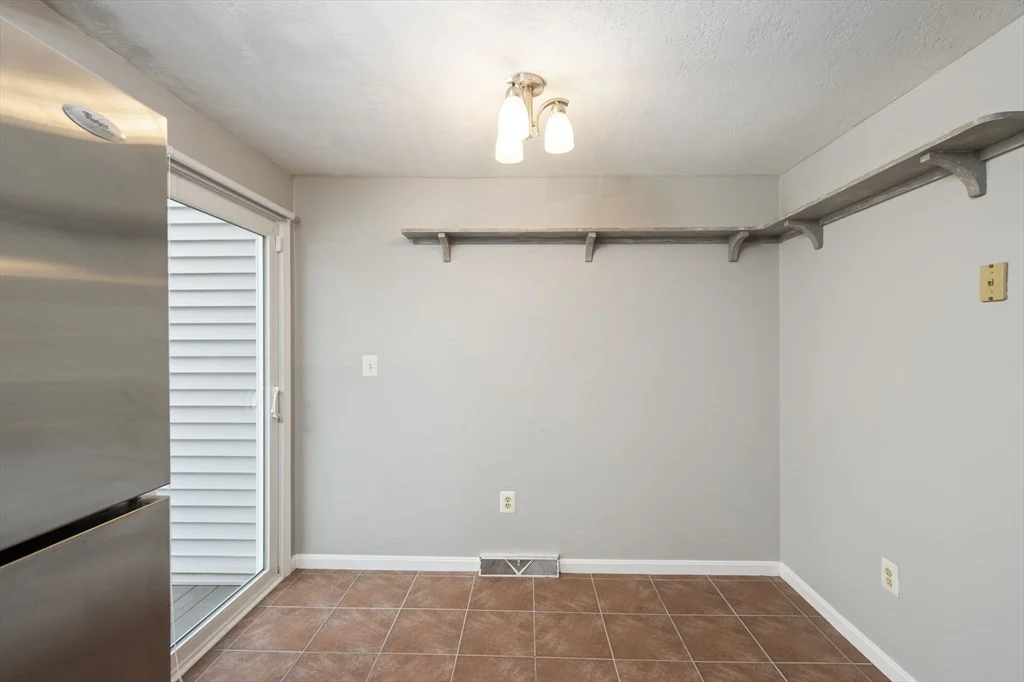 2 bed, 1 bath apartment for rent at 523 Washington St Unit C2, Pembroke — photo 12 of 33
