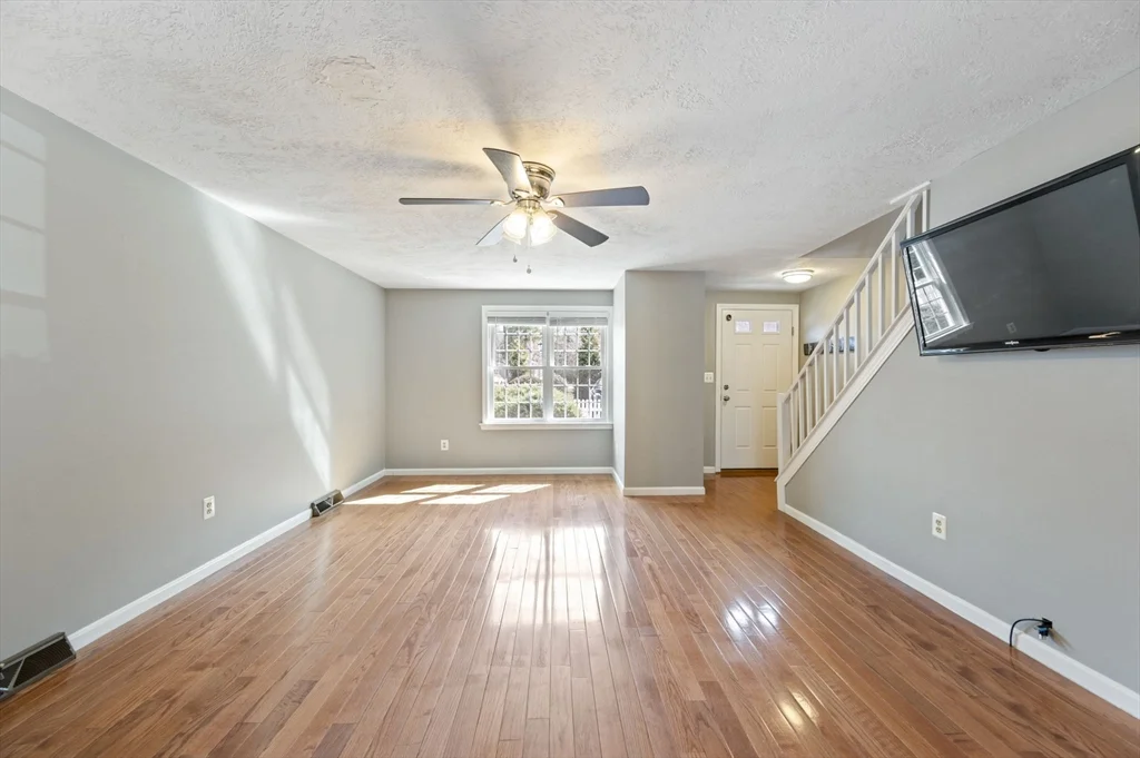 2 bed, 1 bath apartment for rent at 523 Washington St Unit C2, Pembroke — photo 7 of 33