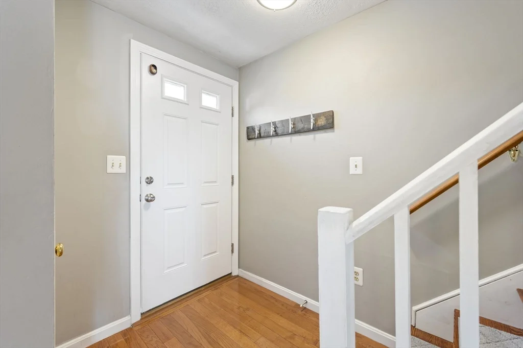 2 bed, 1 bath apartment for rent at 523 Washington St Unit C2, Pembroke — photo 17 of 33