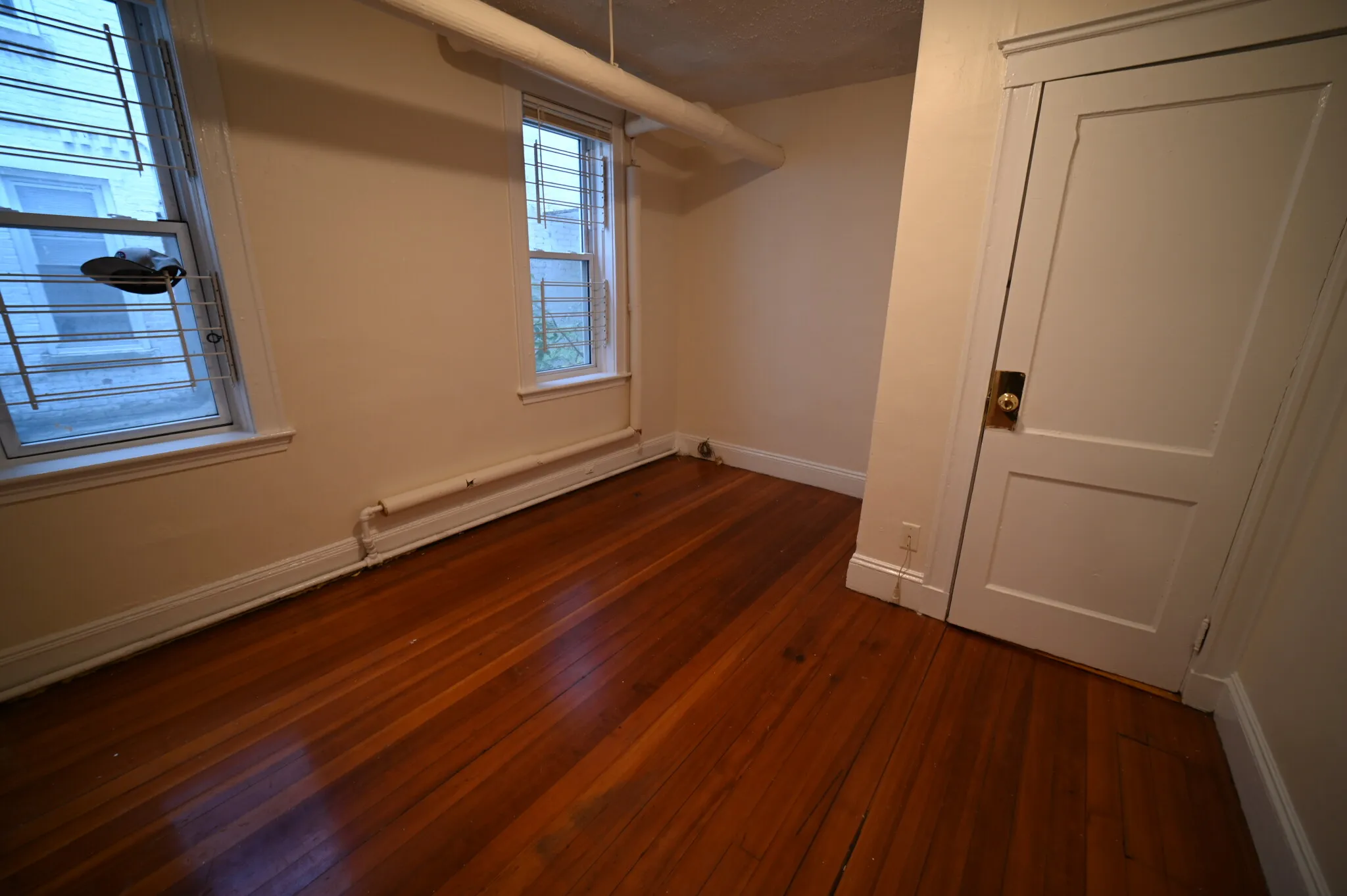 2 bed, 1 bath apartment for rent at 524 Cambridge St Unit 2, Allston — photo 3 of 8