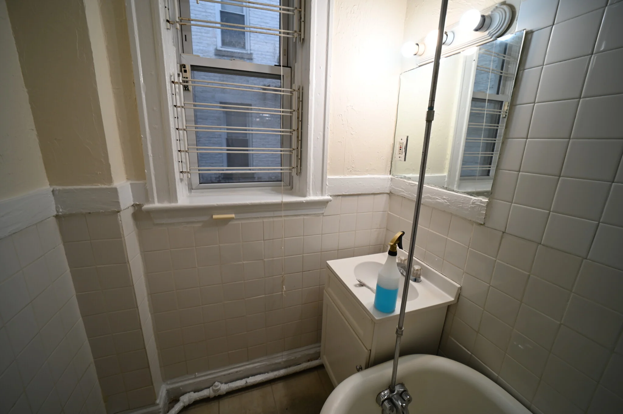 2 bed, 1 bath apartment for rent at 524 Cambridge St Unit 2, Allston — photo 8 of 8