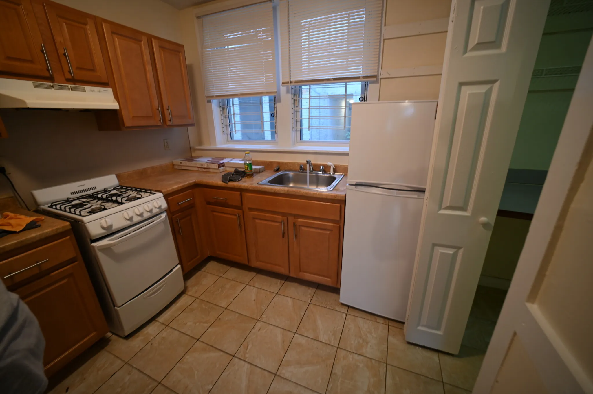 2 bed, 1 bath apartment for rent at 524 Cambridge St Unit 2, Allston — photo 6 of 8