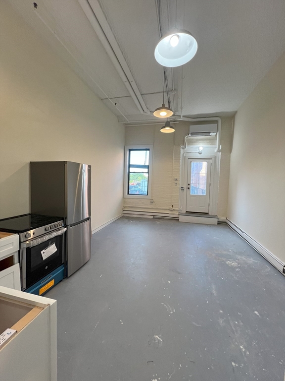 1 bed, 1 bath apartment for rent at 524 Harrison Unit 1B-R, South End — photo 5 of 10