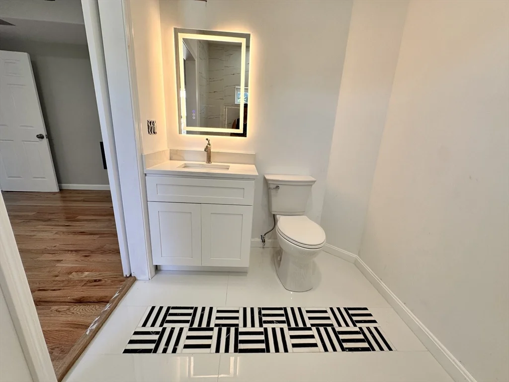 3 bed, 2 bath apartment for rent at 524 Howard St Unit 2, Lawrence — photo 13 of 28