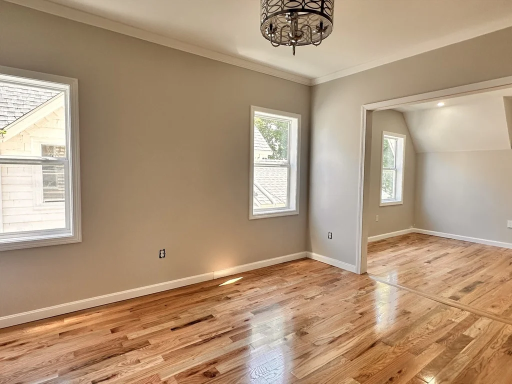 3 bed, 2 bath apartment for rent at 524 Howard St Unit 2, Lawrence — photo 8 of 28
