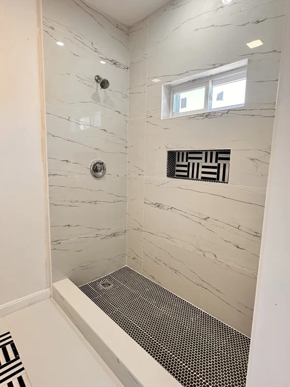 3 bed, 2 bath apartment for rent at 524 Howard St Unit 2, Lawrence — photo 11 of 28