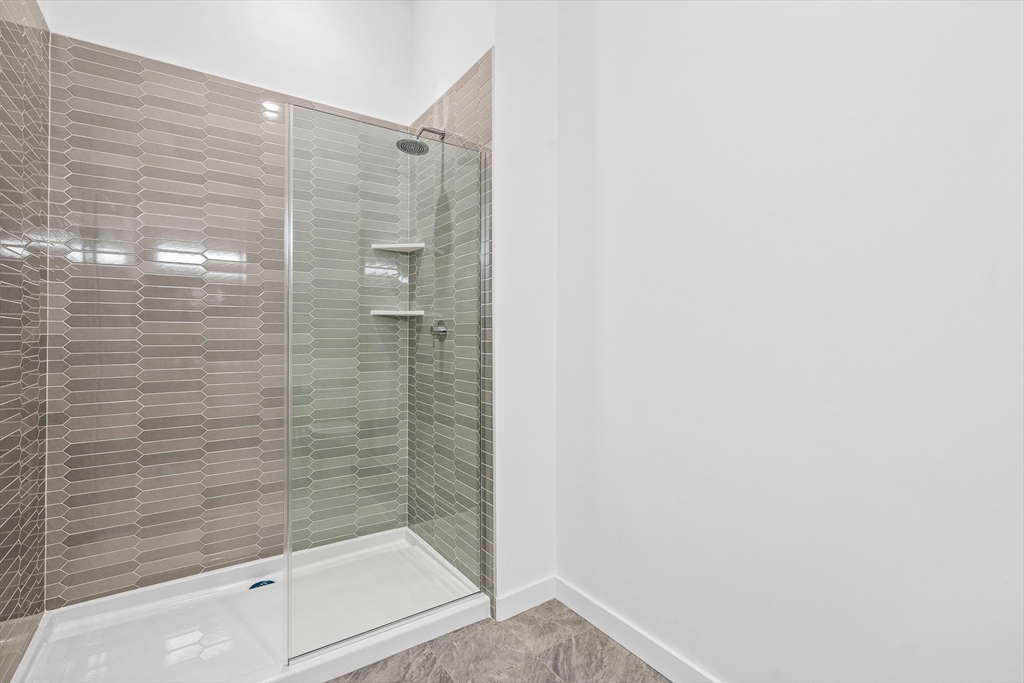 1 bed, 1 bath apartment for rent at 524 Main St Unit 10, Melrose — photo 3 of 21