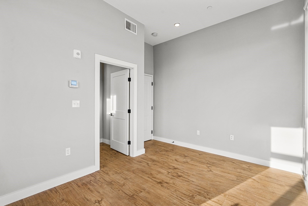 1 bed, 1 bath apartment for rent at 524 Main St Unit 10, Melrose — photo 8 of 21