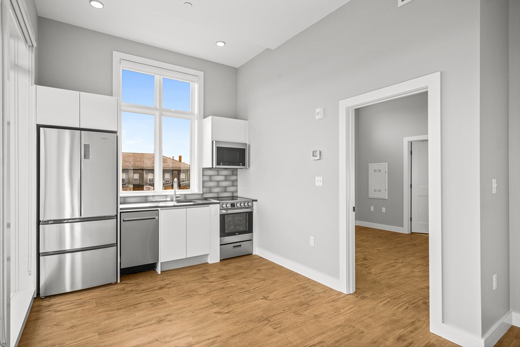 1 bed, 1 bath apartment for rent at 524 Main St Unit 10, Melrose — photo 10 of 21