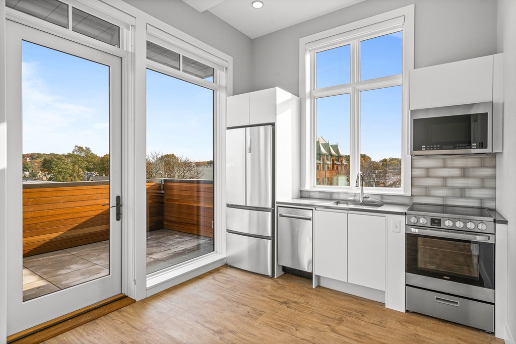 1 bed, 1 bath apartment for rent at 524 Main St Unit 10, Melrose — photo 9 of 21