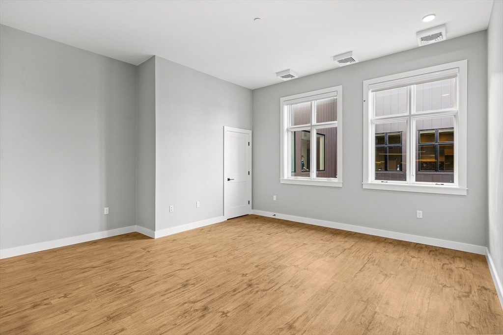 1 bed, 1 bath apartment for rent at 524 Main St Unit 8, Melrose — photo 9 of 18