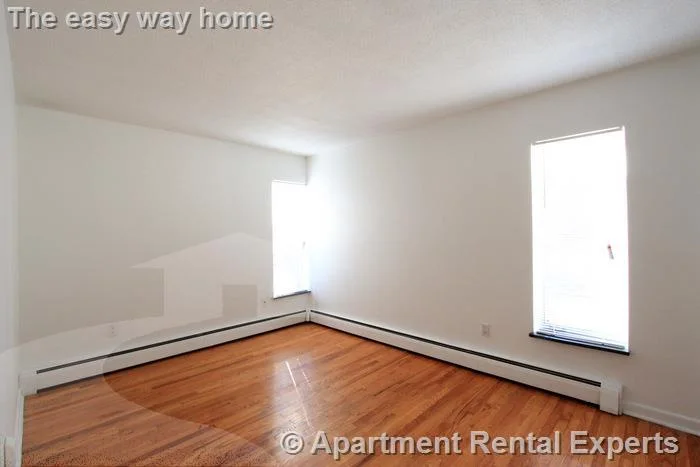 1 bed, 1 bath apartment for rent at 524 Putnam Ave Unit 6, Cambridgeport — photo 3 of 18