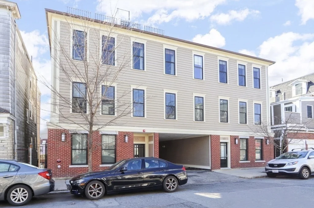 2 bed, 2 bath apartment for rent at 525 E 7th St Unit 5, South Boston — photo 21 of 24