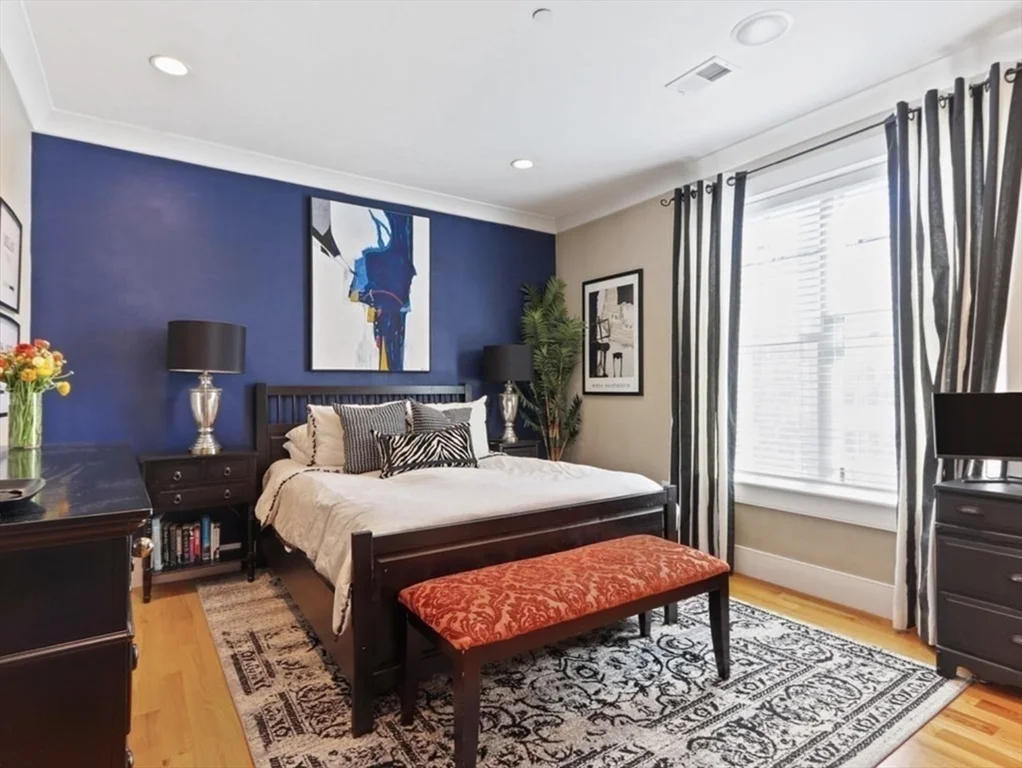 2 bed, 2 bath apartment for rent at 525 E 7th St Unit 5, South Boston — photo 9 of 24