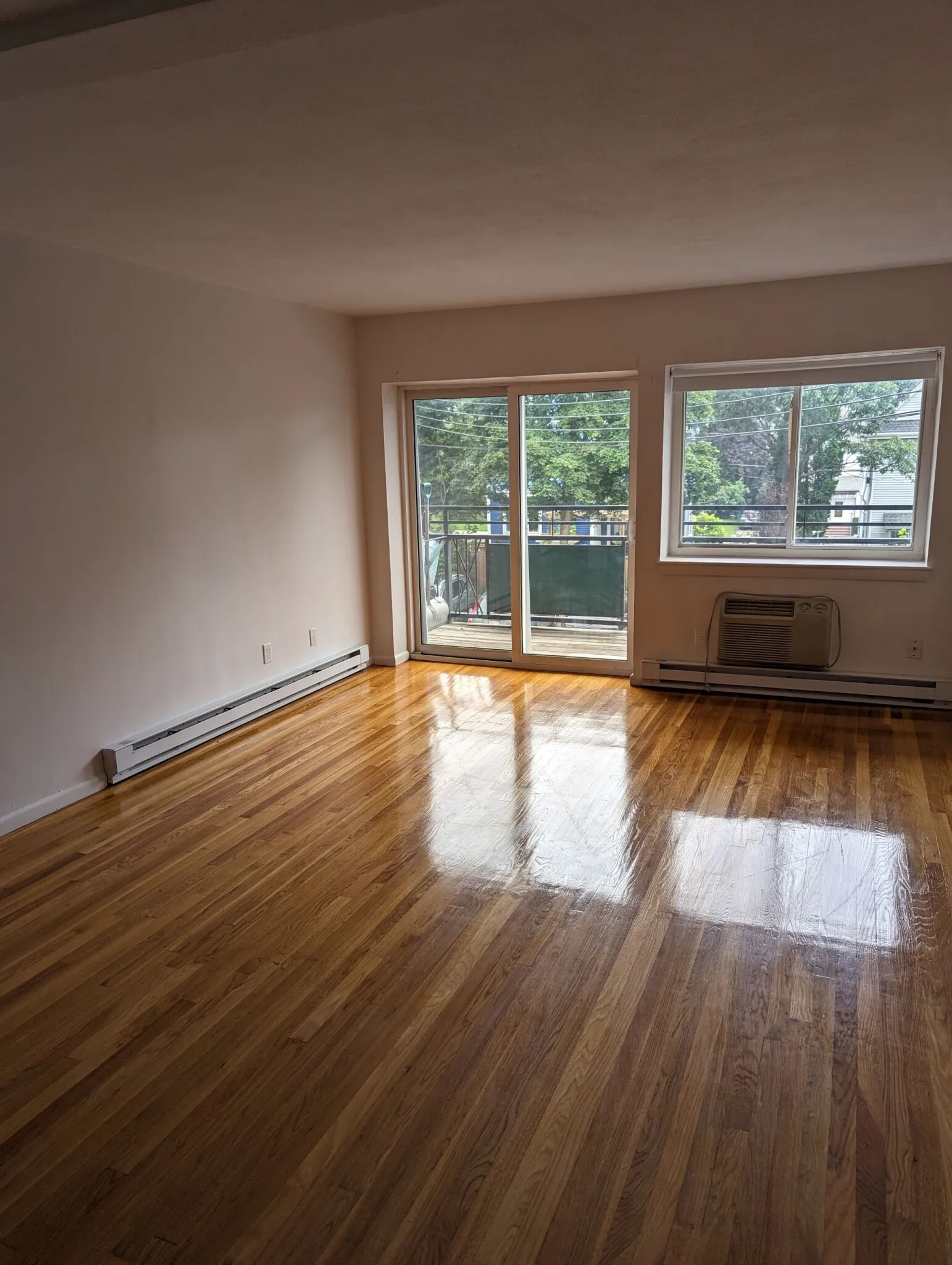 2 bed, 1 bath apartment for rent at 525 Highland Ave Unit 11, Malden — photo 2 of 14