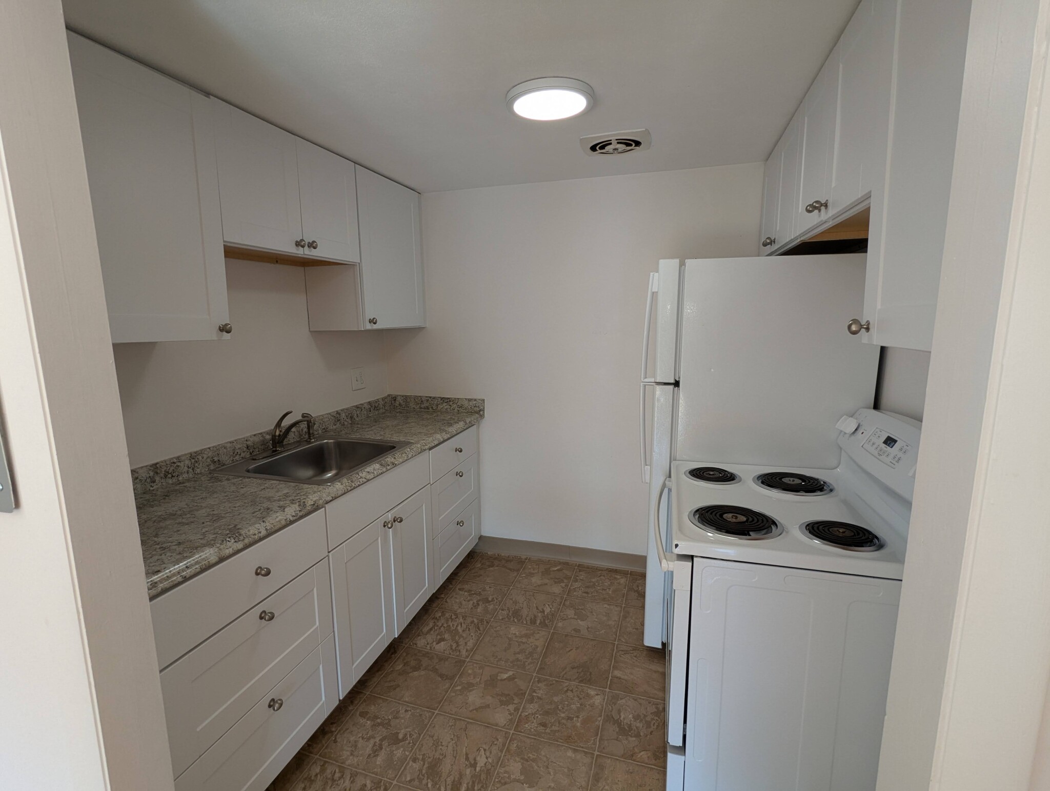 2 bed, 1 bath apartment for rent at 525 Highland Ave Unit 48, Malden — photo 9 of 28