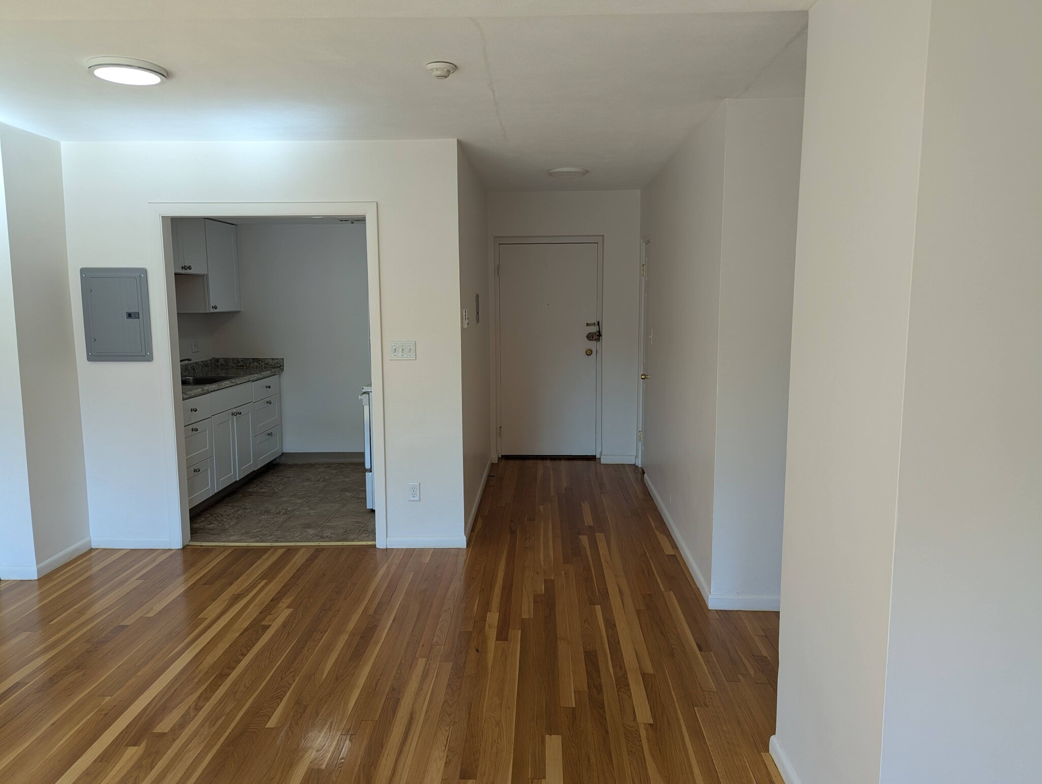 2 bed, 1 bath apartment for rent at 525 Highland Ave Unit 48, Malden — photo 6 of 28