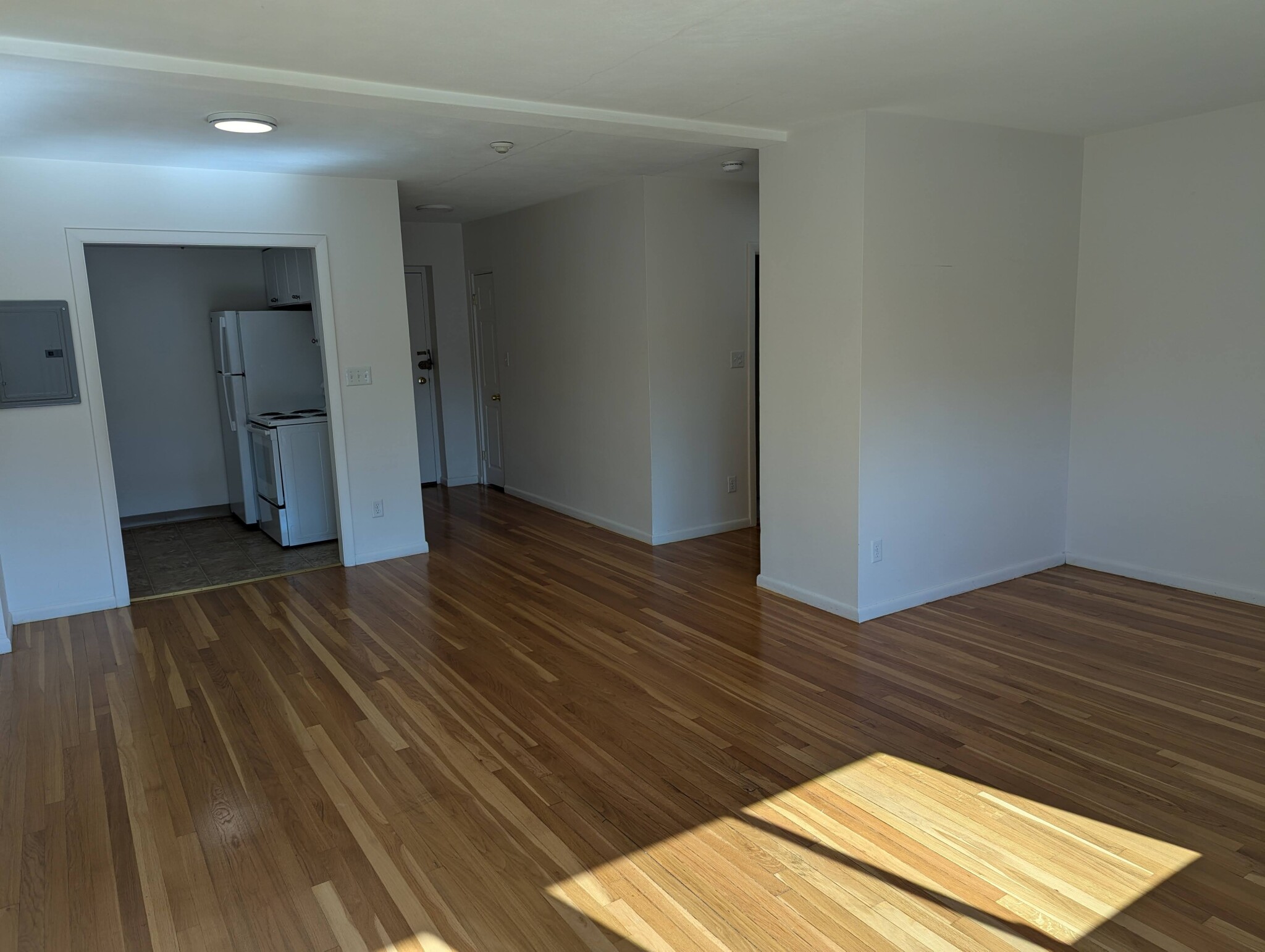 2 bed, 1 bath apartment for rent at 525 Highland Ave Unit 48, Malden — photo 7 of 28