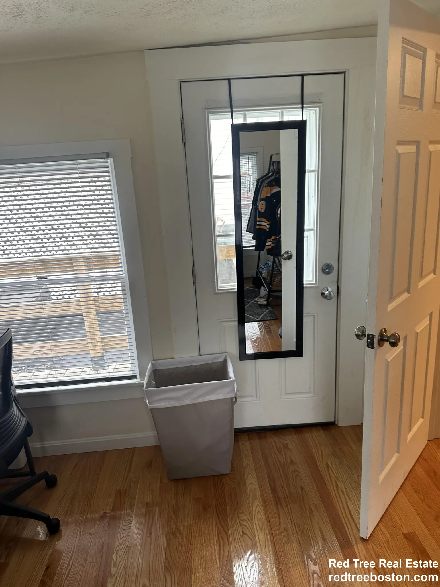 2 bed, 1 bath apartment for rent at 525 West 3rd St Unit 2R, South Boston — photo 5 of 9