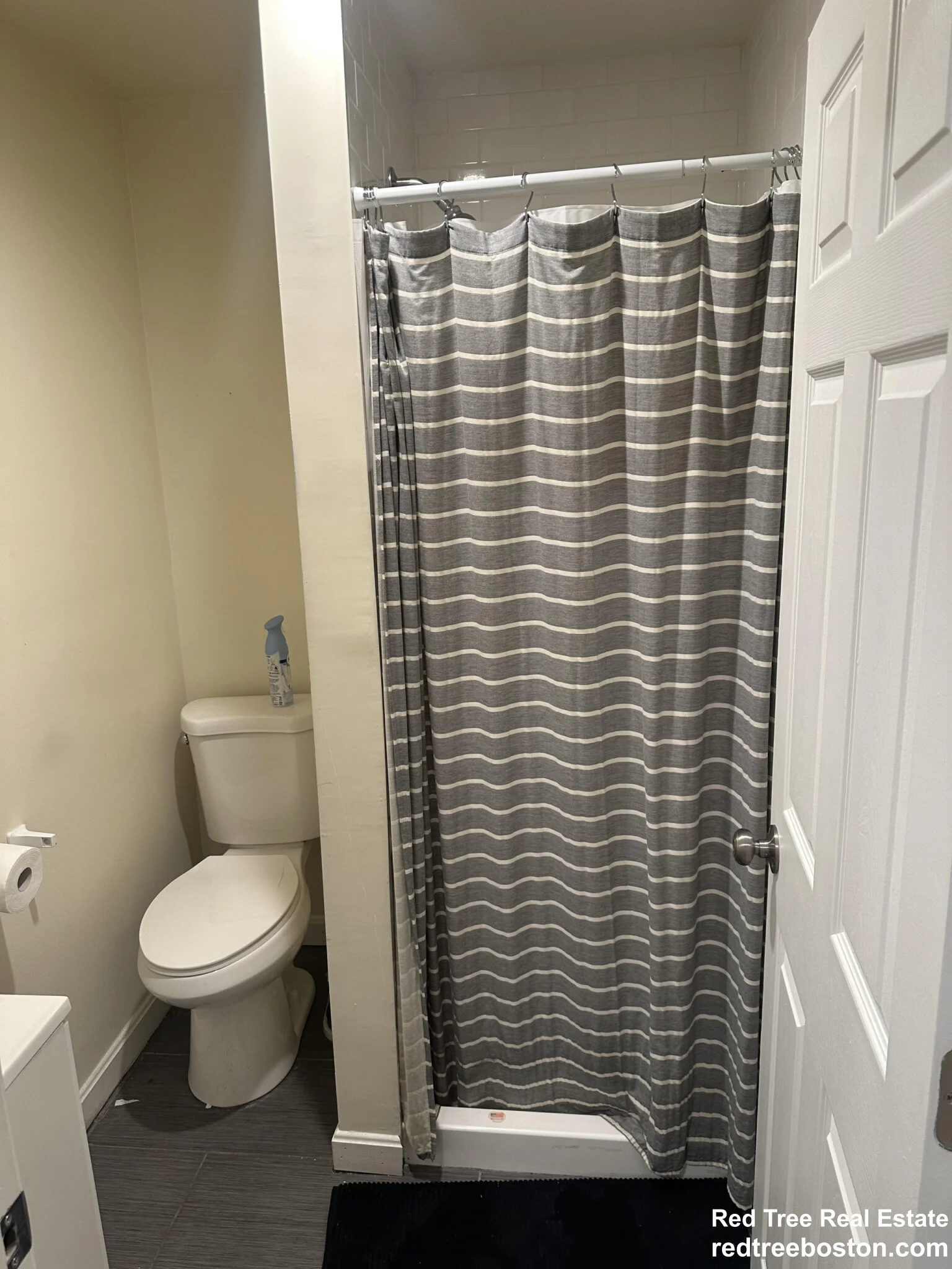 2 bed, 1 bath apartment for rent at 525 West 3rd St Unit 2R, South Boston — photo 9 of 9