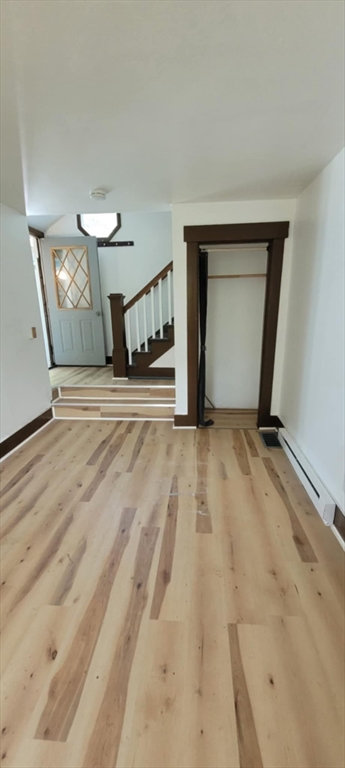 2 bed, 1 bath apartment for rent at 526 Crescent Unit 3, Athol — photo 3 of 7