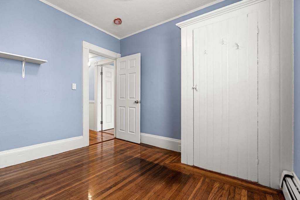 3 bed, 1 bath apartment for rent at 526 E 5th St Unit 2, South Boston — photo 19 of 27
