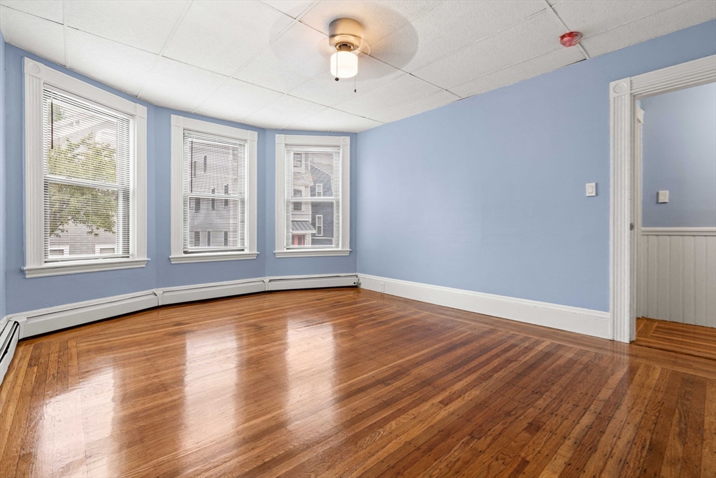3 bed, 1 bath apartment for rent at 526 E 5th St Unit 2, South Boston — photo 16 of 27