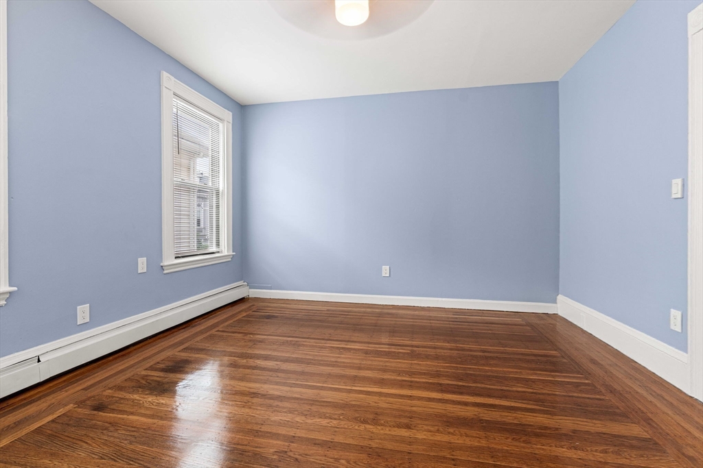 3 bed, 1 bath apartment for rent at 526 E 5th St Unit 2, South Boston — photo 22 of 27