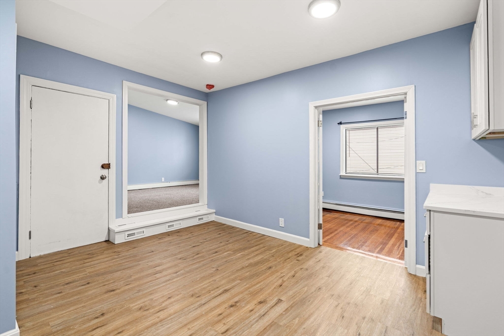 3 bed, 1 bath apartment for rent at 526 E 5th St Unit 2, South Boston — photo 7 of 27