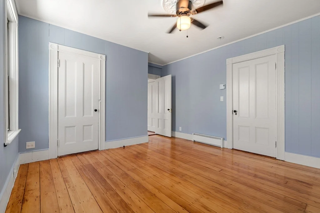 3 bed, 1 bath apartment for rent at 526 E 5th St Unit 3, South Boston — photo 5 of 24