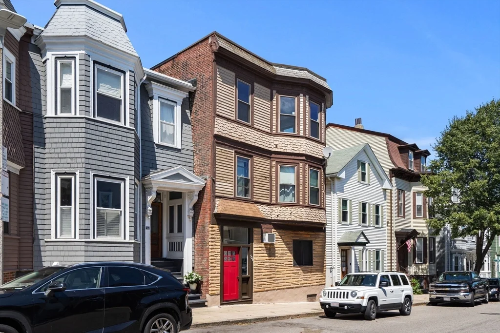 3 bed, 1 bath apartment for rent at 526 E 5th St Unit 3, South Boston — photo 22 of 24