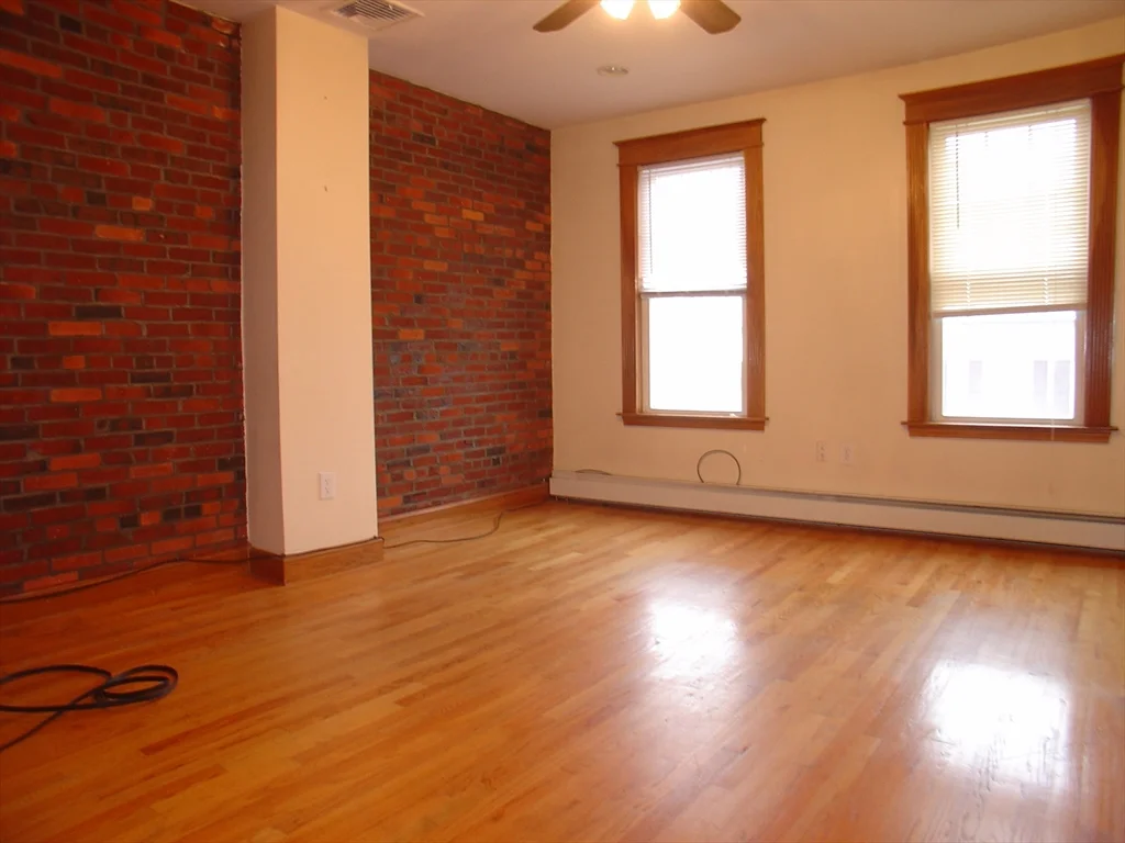 2 bed, 1 bath apartment for rent at 527 3rd St Unit 2, South Boston
