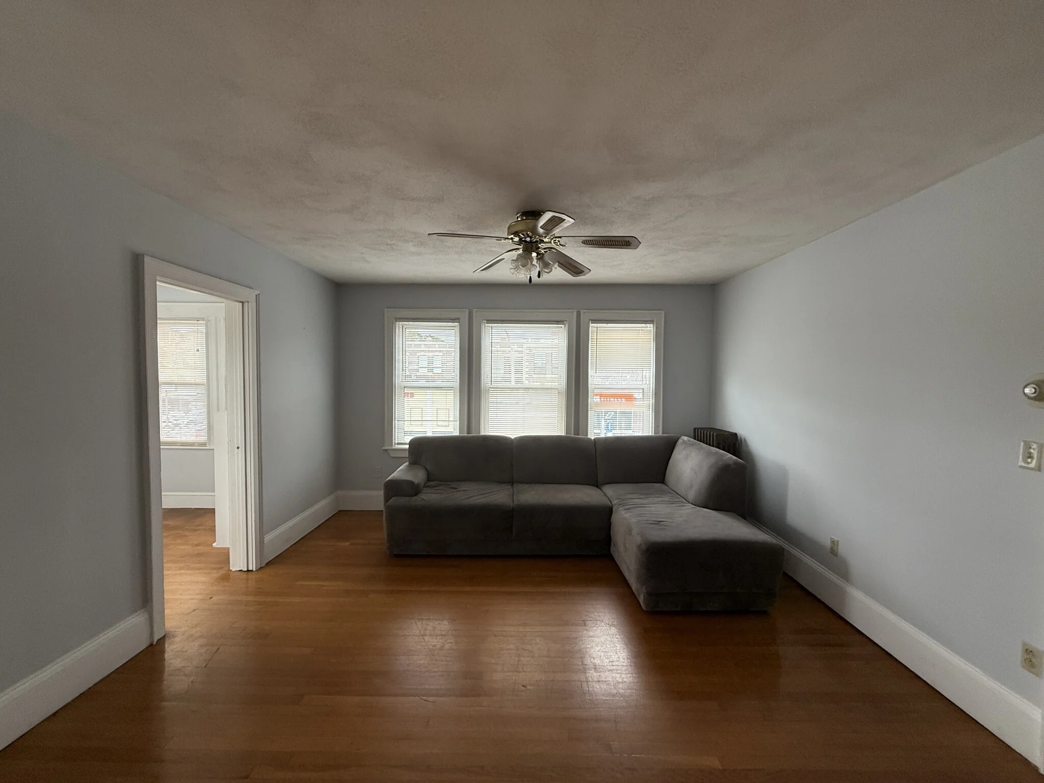 3 bed, 1 bath apartment for rent at 527 Gallivan Blvd Unit 3, Dorchester — photo 5 of 15