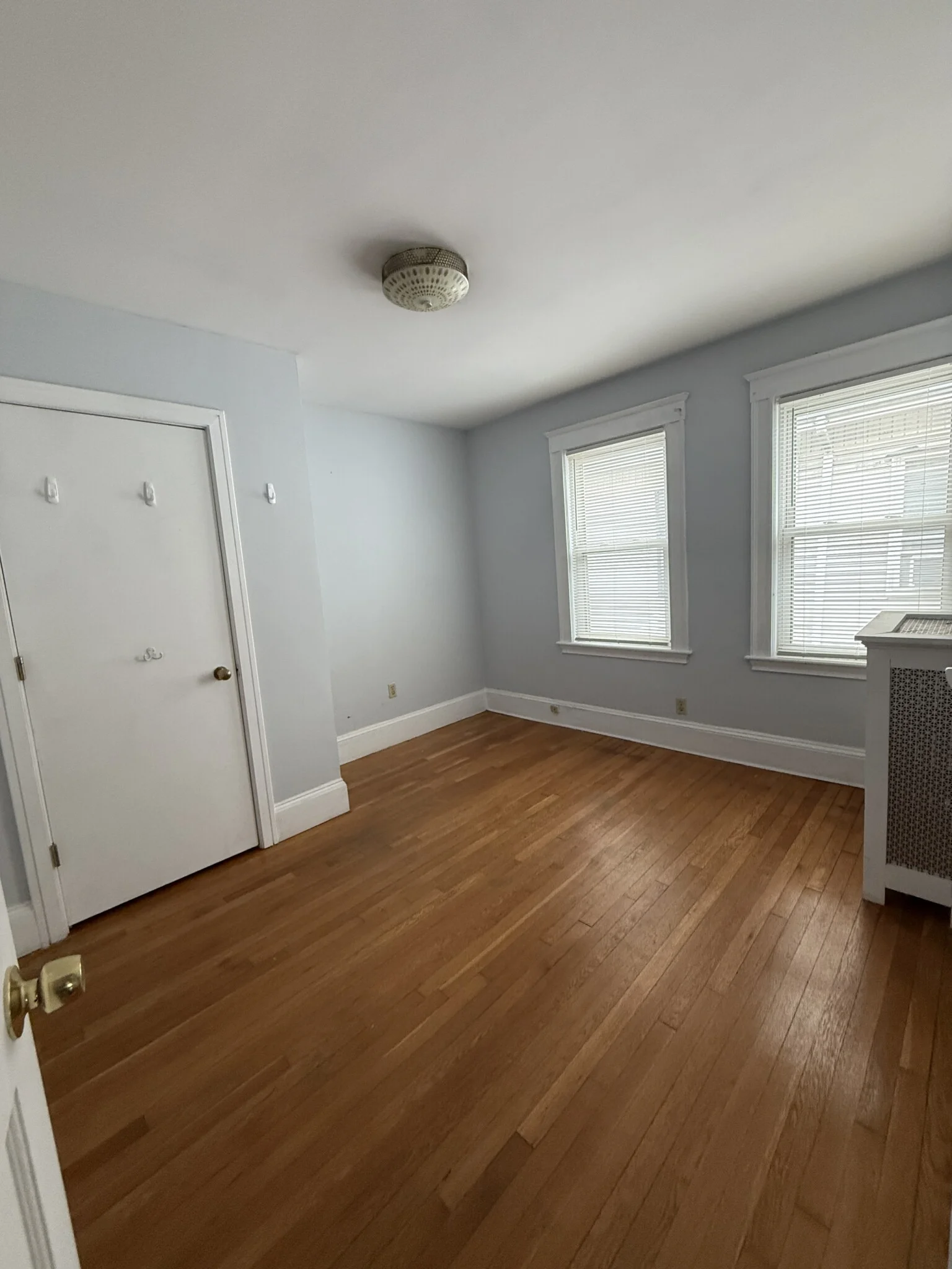 3 bed, 1 bath apartment for rent at 527 Gallivan Blvd Unit 3, Dorchester — photo 8 of 15