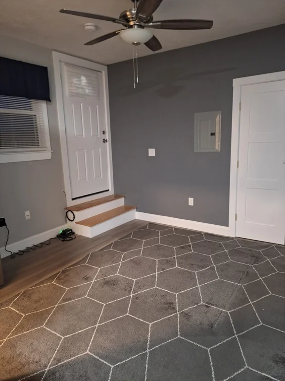 Studio bed, 1 bath apartment for rent at 527 Nantasket Ave Unit 3, Hull — photo 1 of 3