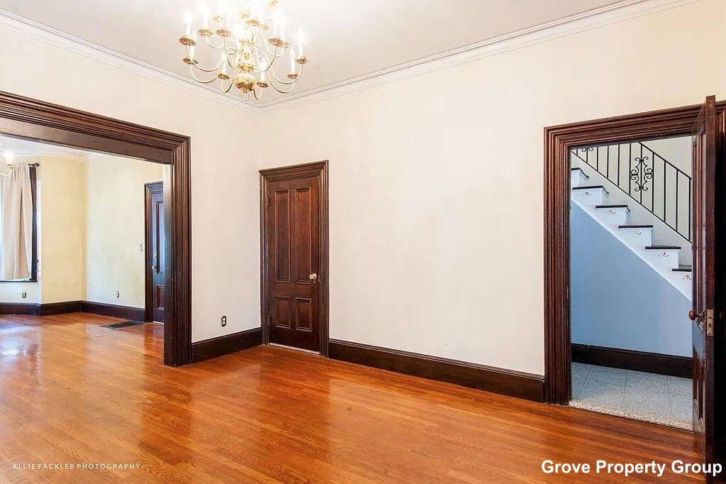 4 bed, 1 bath apartment for rent at 527 West Fourth St Unit 1, South Boston — photo 3 of 22