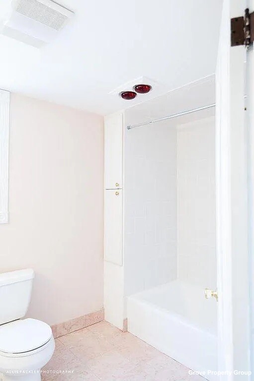 4 bed, 1 bath apartment for rent at 527 West Fourth St Unit 1, South Boston — photo 11 of 22