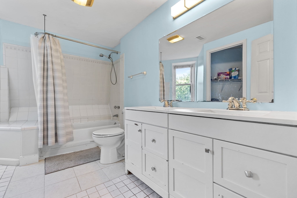 2 bed, 1 bath apartment for rent at 528 Medford Unit 3, Charlestown — photo 8 of 14
