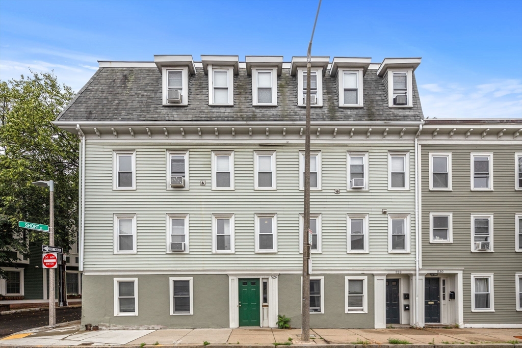 2 bed, 1 bath apartment for rent at 528 Medford Unit 3, Charlestown — photo 13 of 14