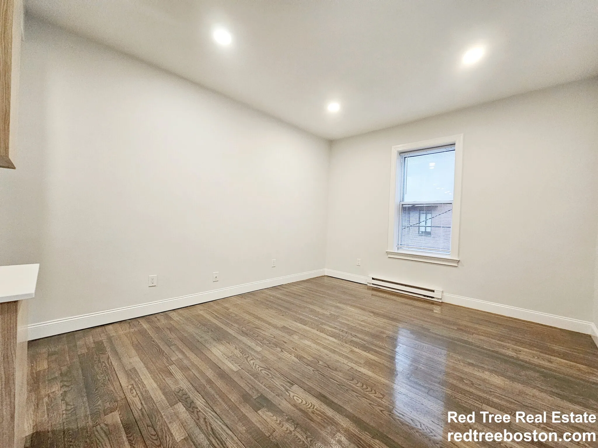 Studio bed, 1 bath apartment for rent at 529 Beacon St Unit 1, Back Bay — photo 6 of 8
