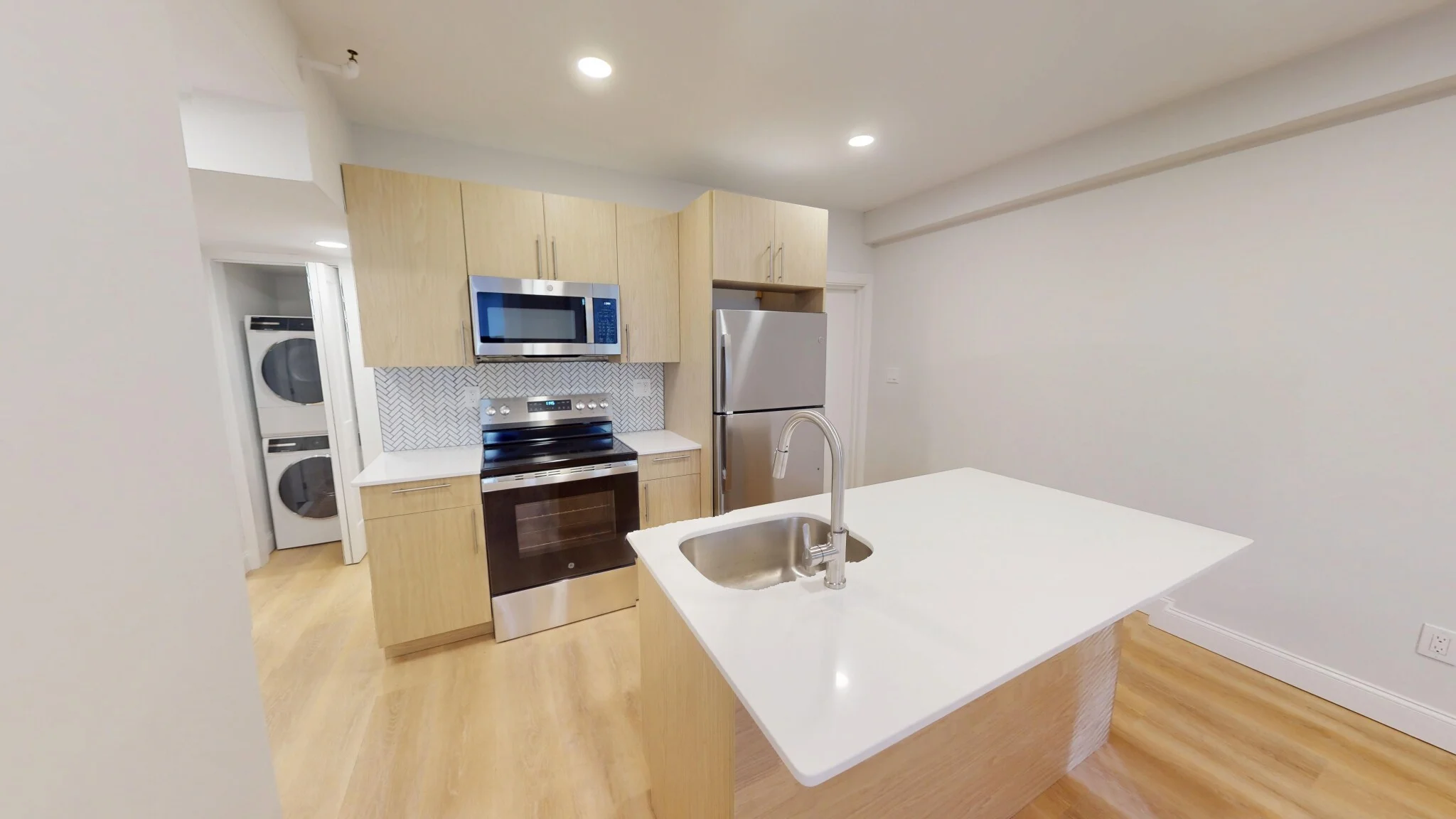 Studio bed, 1 bath apartment for rent at 529 Beacon St Unit 10, Back Bay — photo 2 of 13