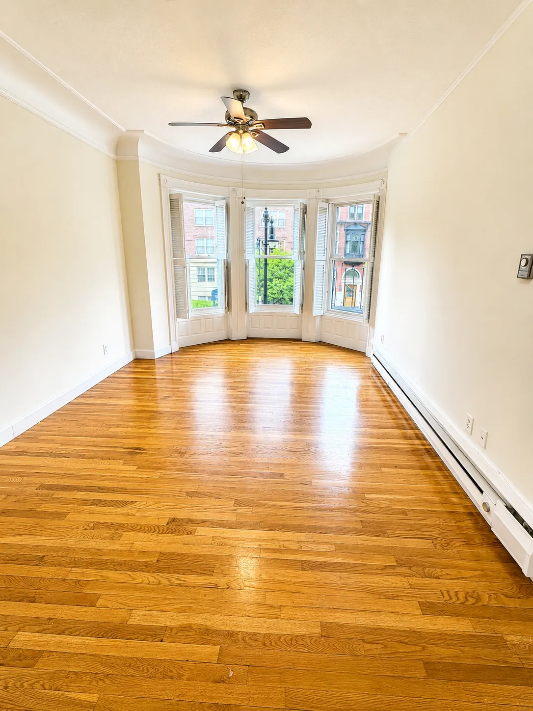 1 bed, 1 bath apartment for rent at 529 Beacon St Unit 11, Back Bay
