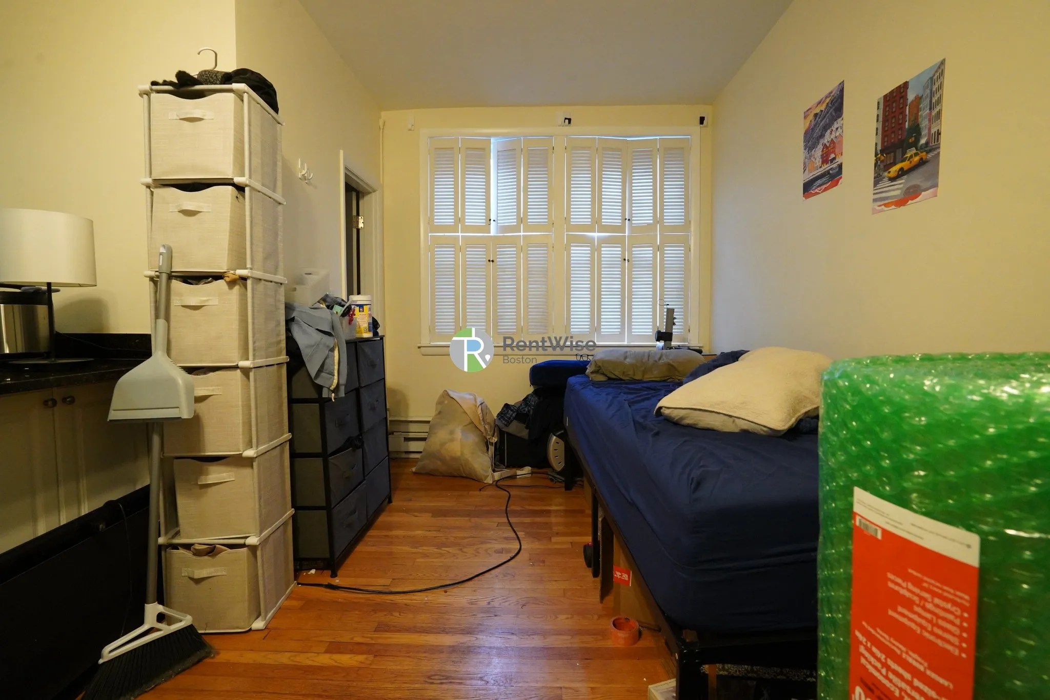 Studio bed, 1 bath apartment for rent at 529 Beacon St Unit 14, Back Bay — photo 3 of 10