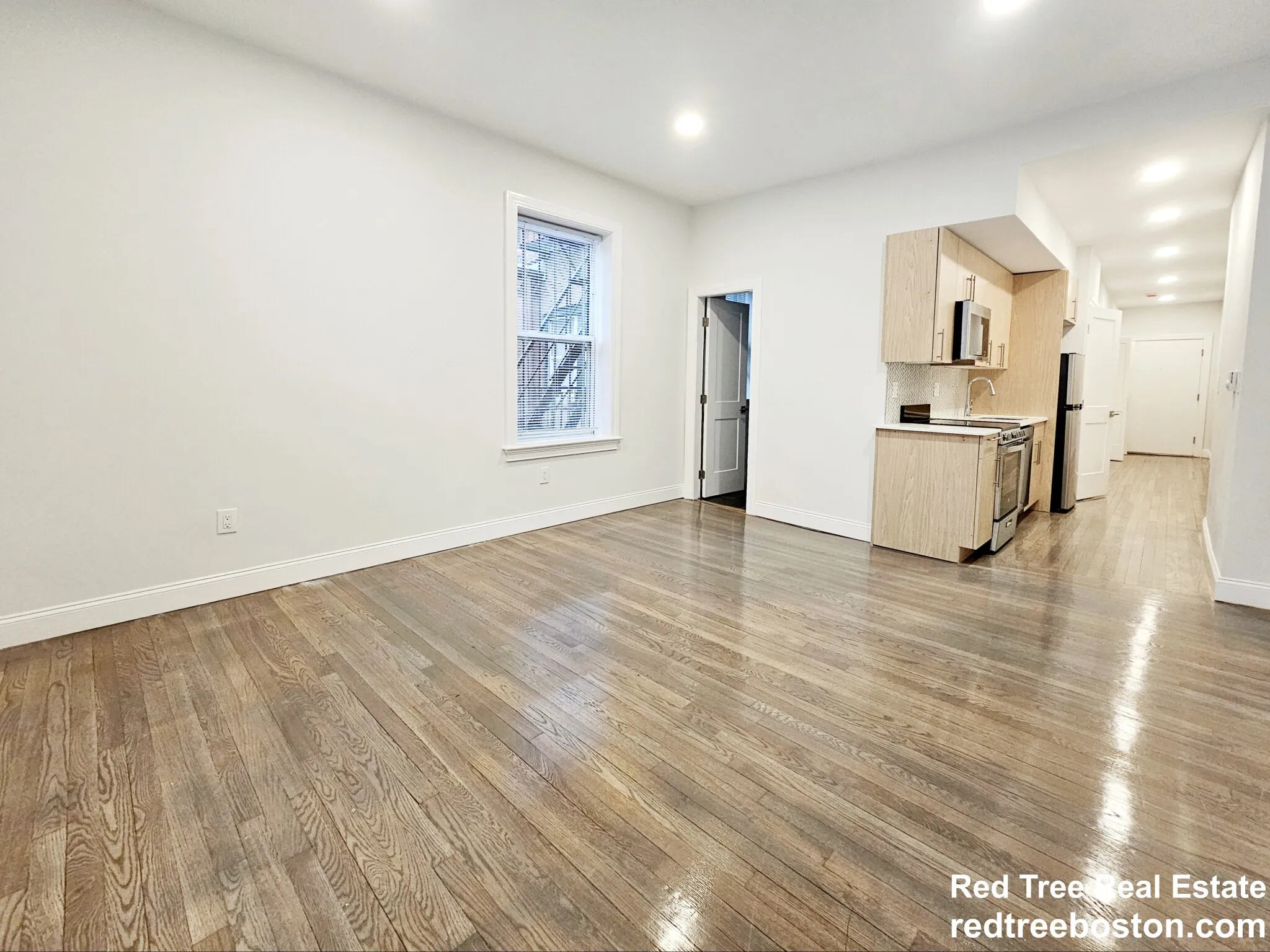Studio bed, 1 bath apartment for rent at 529 Beacon St Unit 15, Back Bay — photo 3 of 5