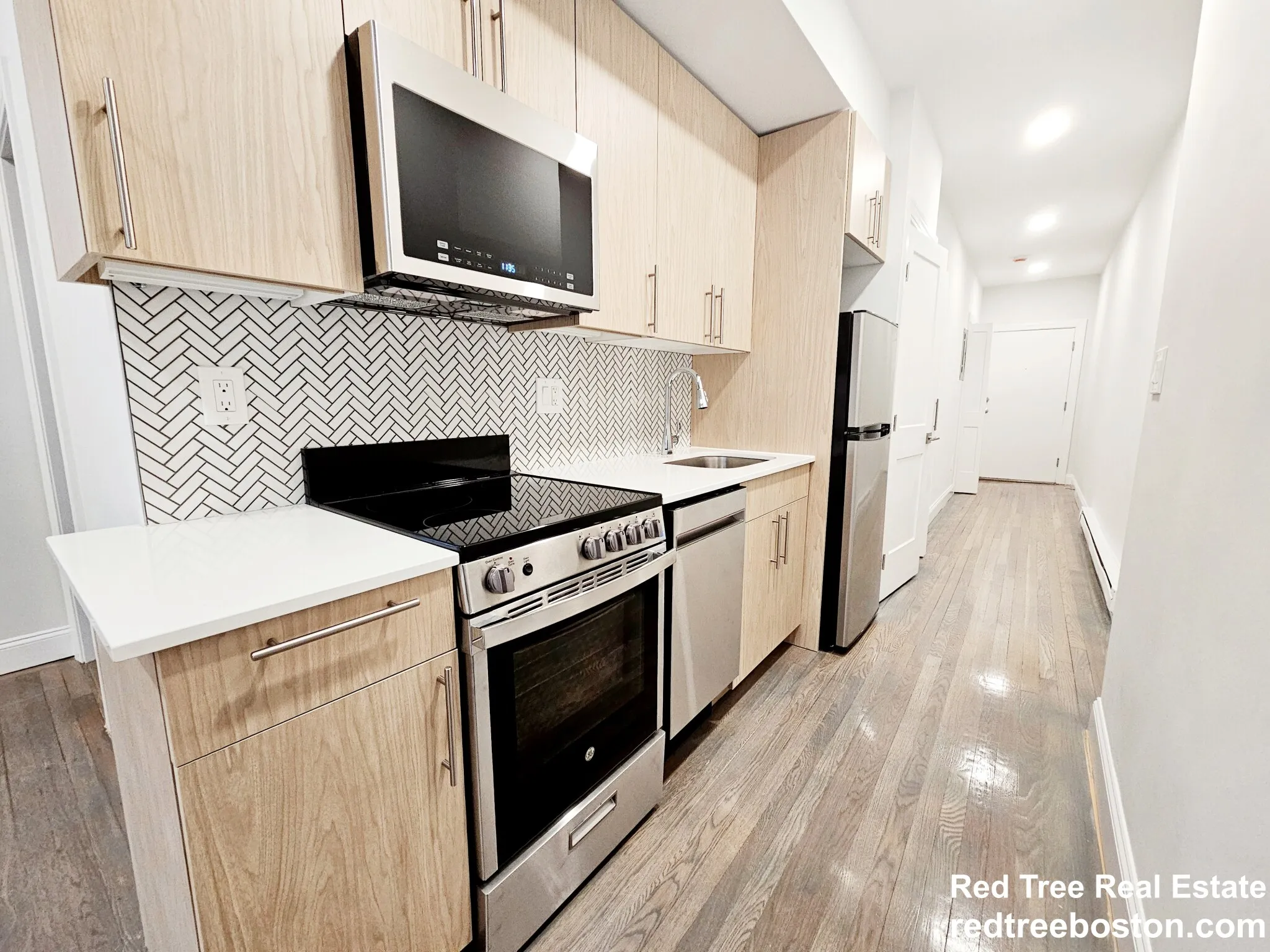 Studio bed, 1 bath apartment for rent at 529 Beacon St Unit 15, Back Bay — photo 1 of 5