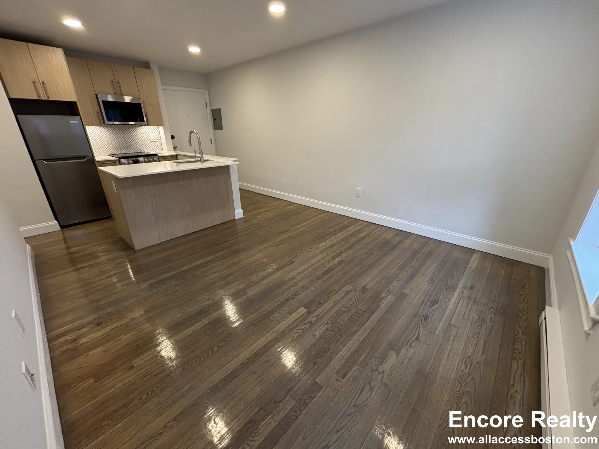 1 bed, 1 bath apartment for rent at 529 Beacon St Unit 21a, Back Bay — photo 1 of 10